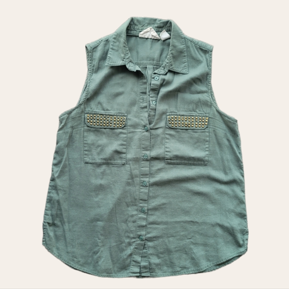 Green Button Up - Picture 6 of 8